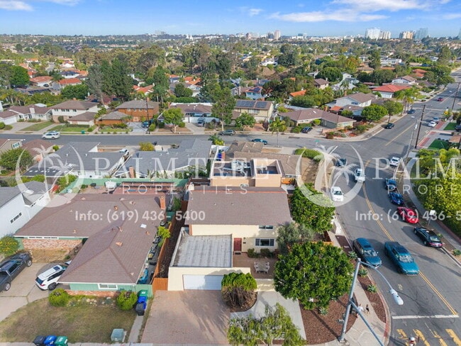 Building Photo - 3582 Governor Dr