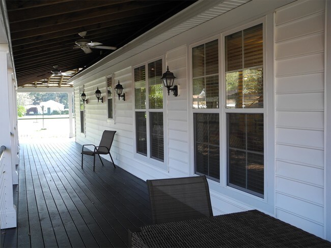 Building Photo - 2805 3rd St