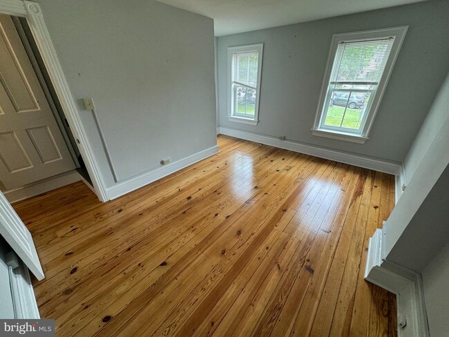 Building Photo - 26 N Congress St