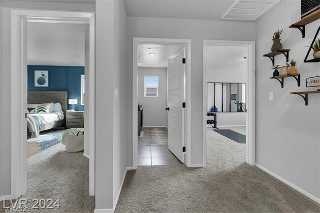 Building Photo - 7481 Moonglade St