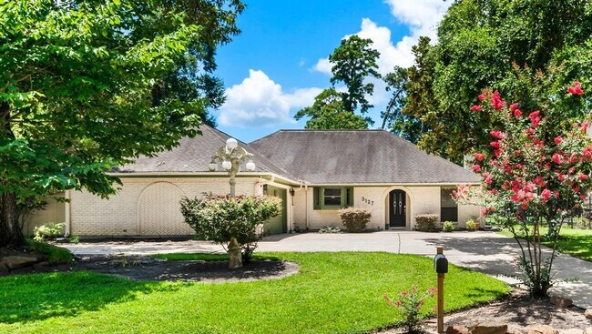 Building Photo - 3127 Lake Island Dr