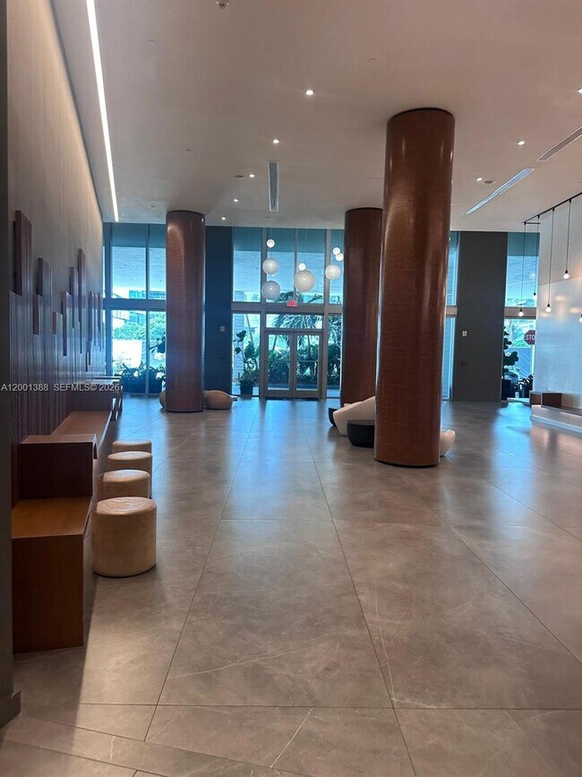 Building Photo - 350 S Miami Ave