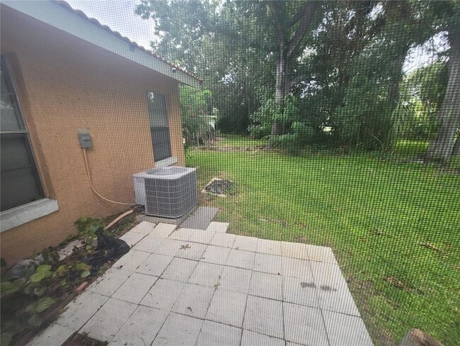 Building Photo - 10481 Montpelier Cir