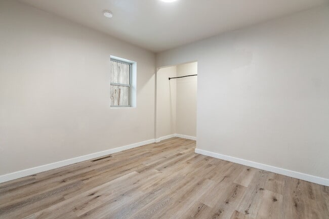 Building Photo - Gallatin Gateway Rental Just Steps from the River