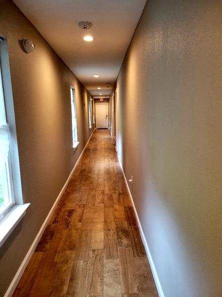 Building Photo - 2301 W James Lee Blvd