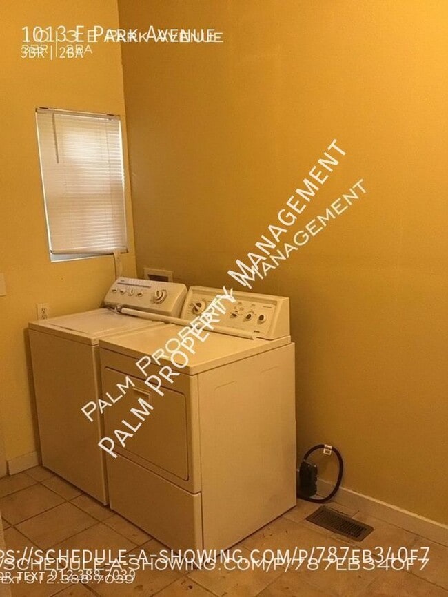 Building Photo - 1013 E Park Ave