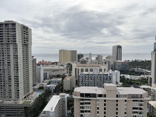 Building Photo - 2211 Ala Wai Blvd