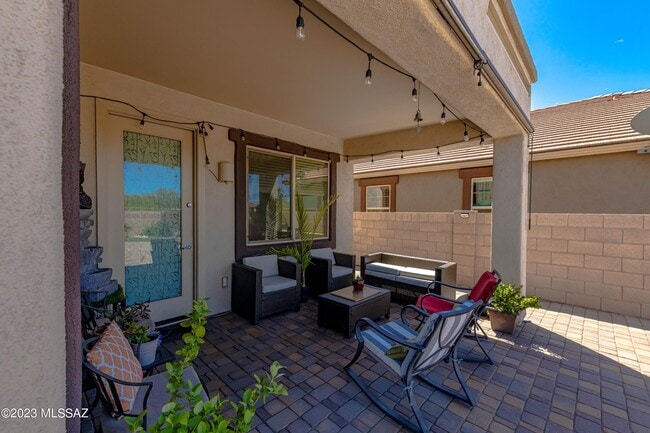 Building Photo - 8479 N Gaetano Loop