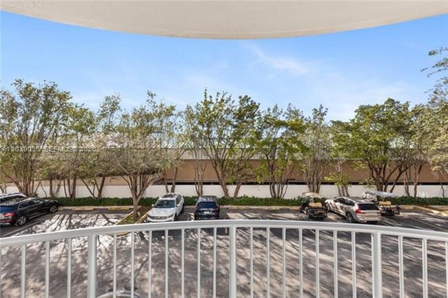Building Photo - 210 Seaview Dr