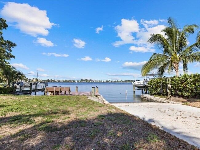 Building Photo - 1707 Caribbean Dr