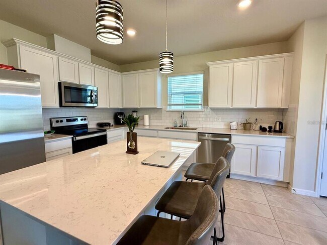 Building Photo - 2023 Alluring Ln