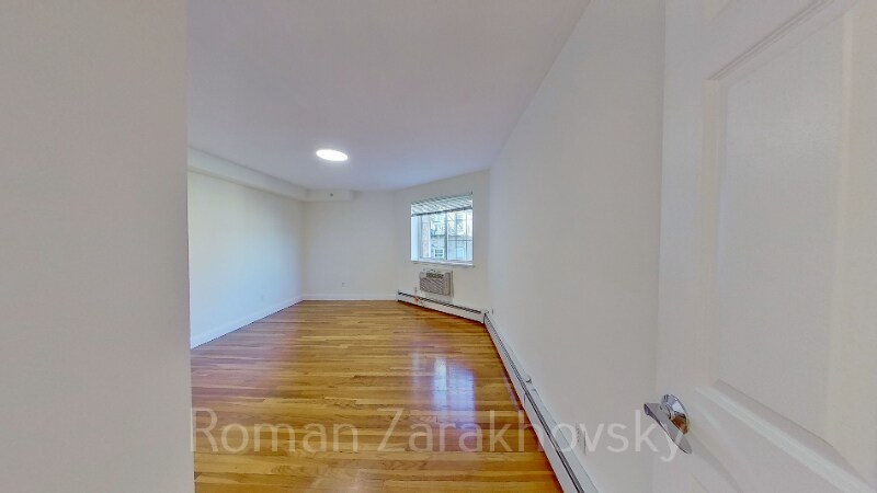 Building Photo - 8 Griggs St