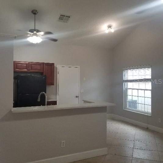 Building Photo - 3359 Hillmont Cir