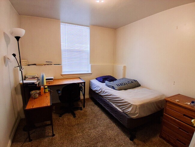 Building Photo - 416 N Seven Peaks Blvd