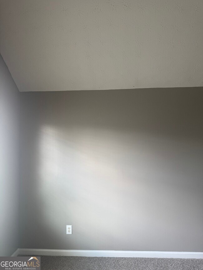 Building Photo - 2405 Wood Bend Ln