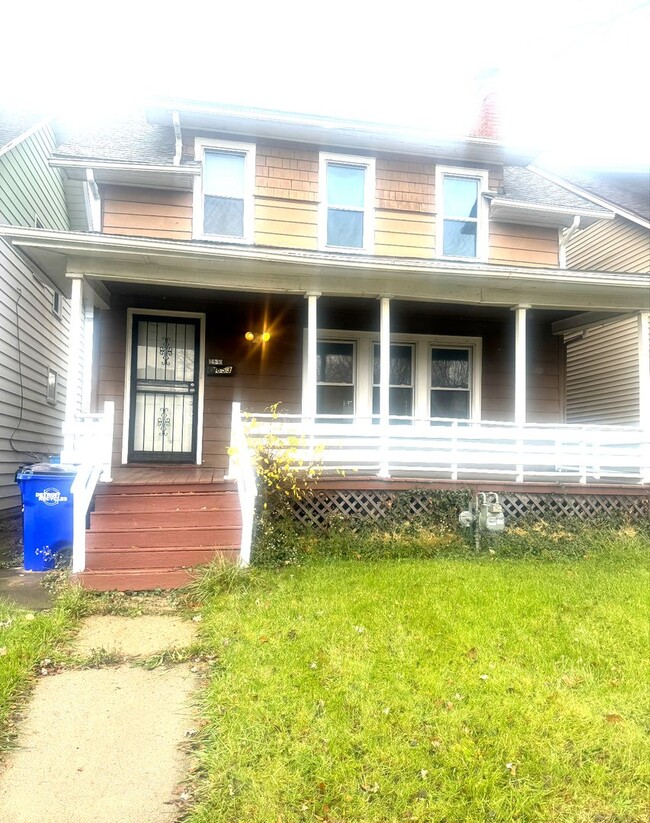 Primary Photo - 3bedroom/1bath $1,100/month