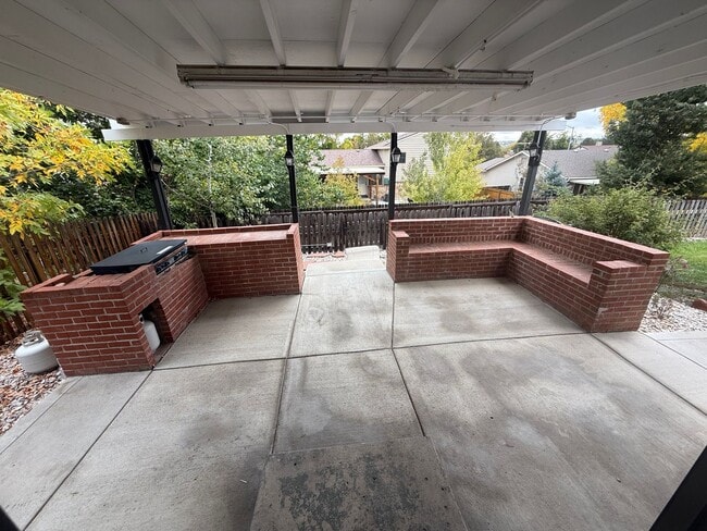 Building Photo - Beautifully Remodeled Westminster Ranch