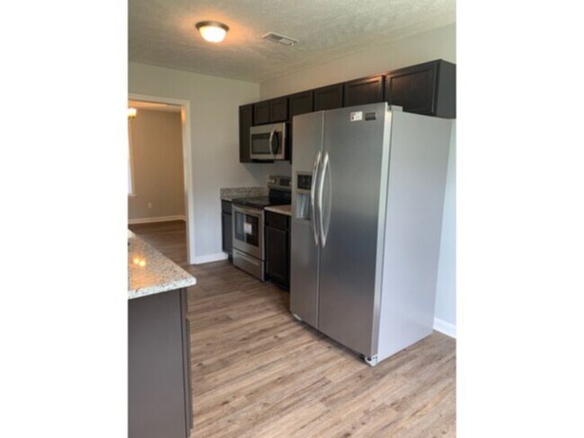 Building Photo - 109 Timber Ridge Drive, Raeford, Nc 28376