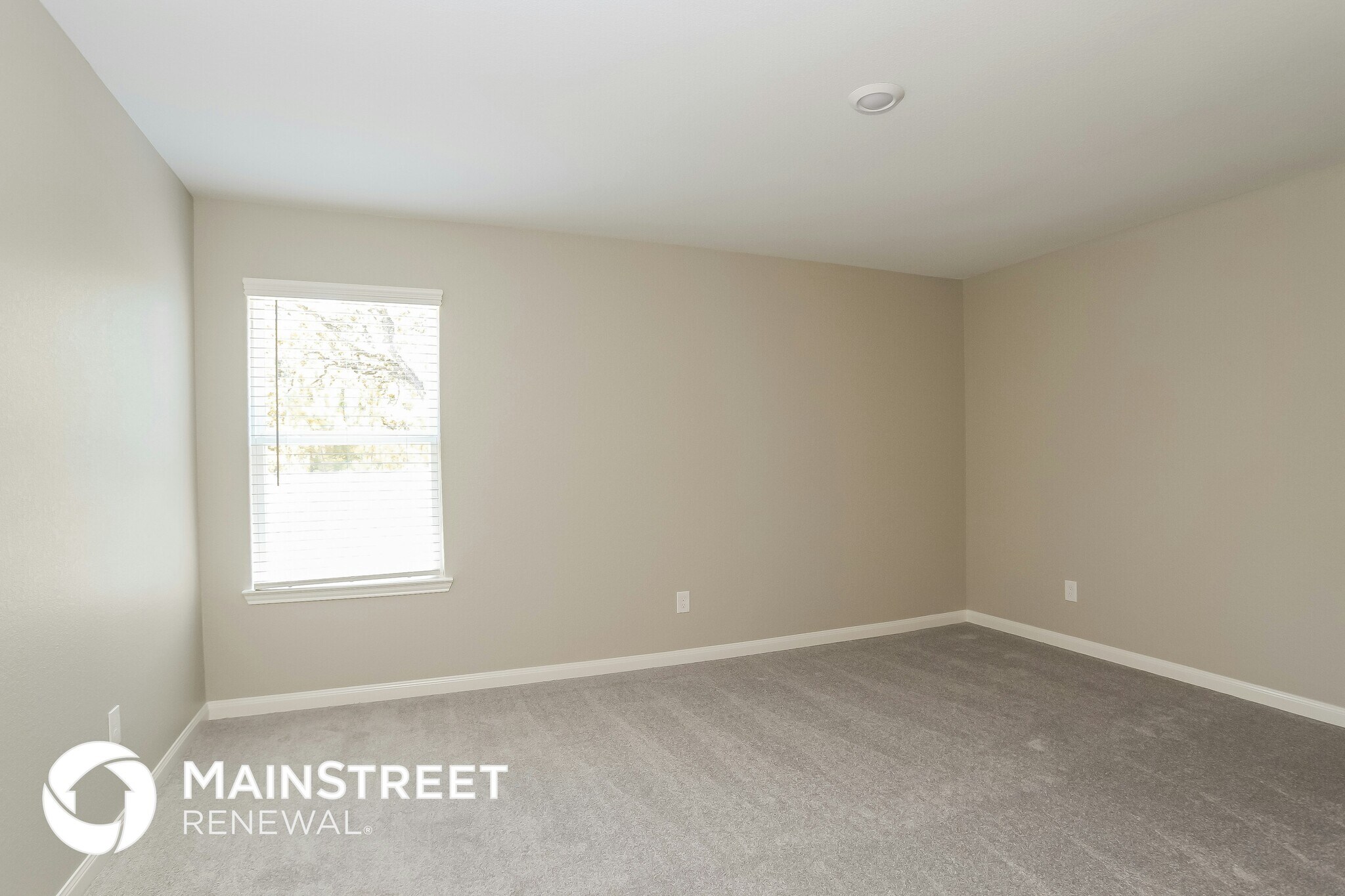 Building Photo - 23051 Bellini Dr