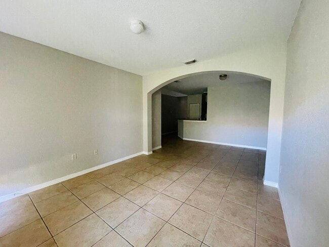 Building Photo - 152 SW Peacock Blvd