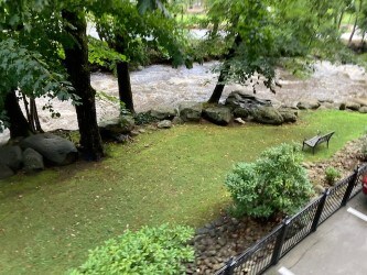 Building Photo - 210 Roaring Fork Ext