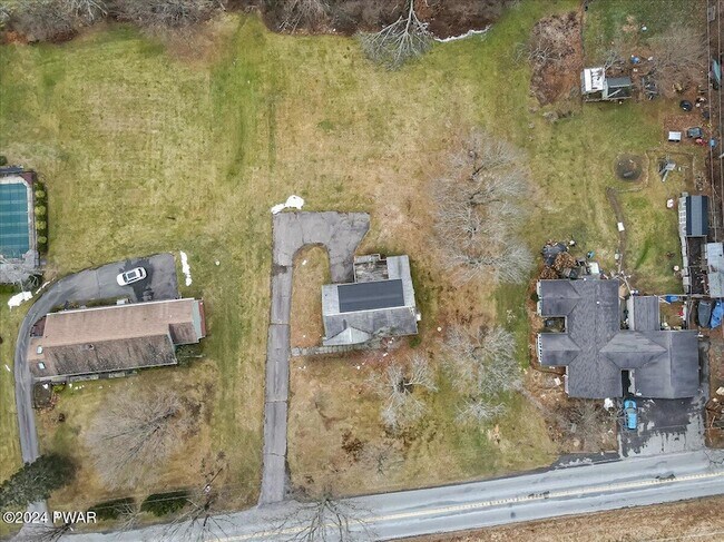 Building Photo - 829 Long Ridge Rd
