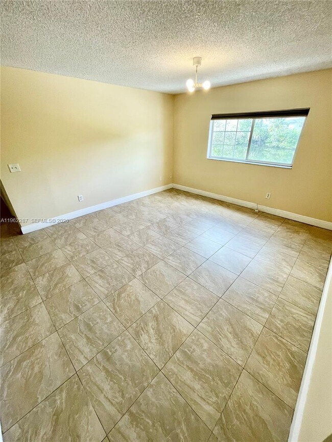 Building Photo - 3690 N 56th Ave