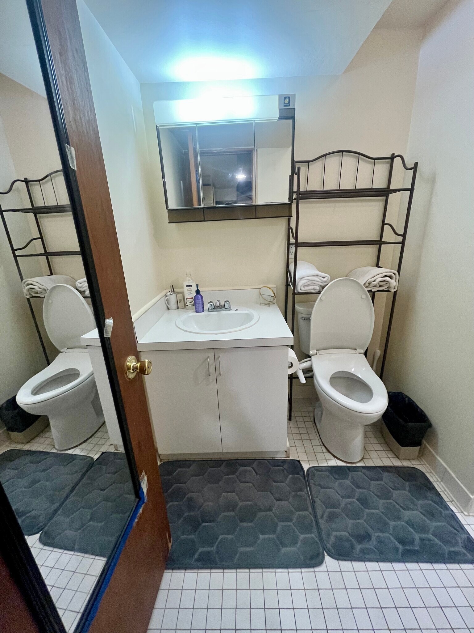 Building Photo - 5 Highland Ln