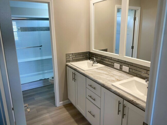 Building Photo - 4989 Coquina Crossing Dr