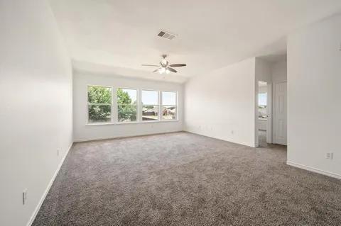 Building Photo - 1533 Tanglewood Dr