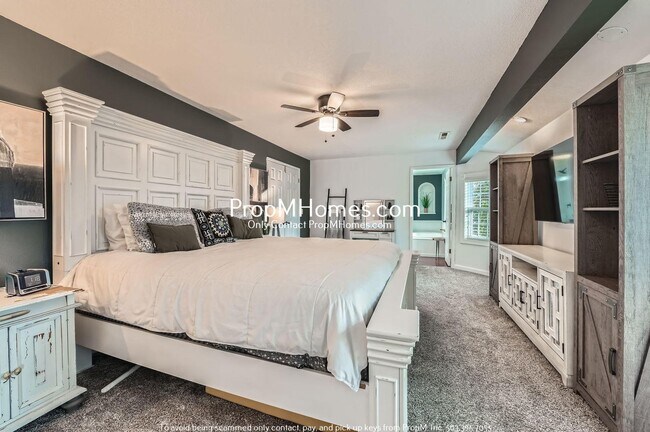 Building Photo - Charming Four Bedroom Home in Rockcreek!