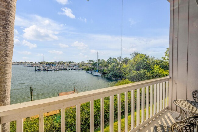 Building Photo - 129 Lagoon Ct