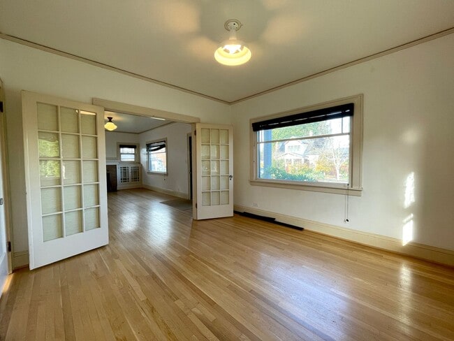 Building Photo - Gorgeous 1920s Bungalow in St John with Fenced Yard, Washer/Dryer Included