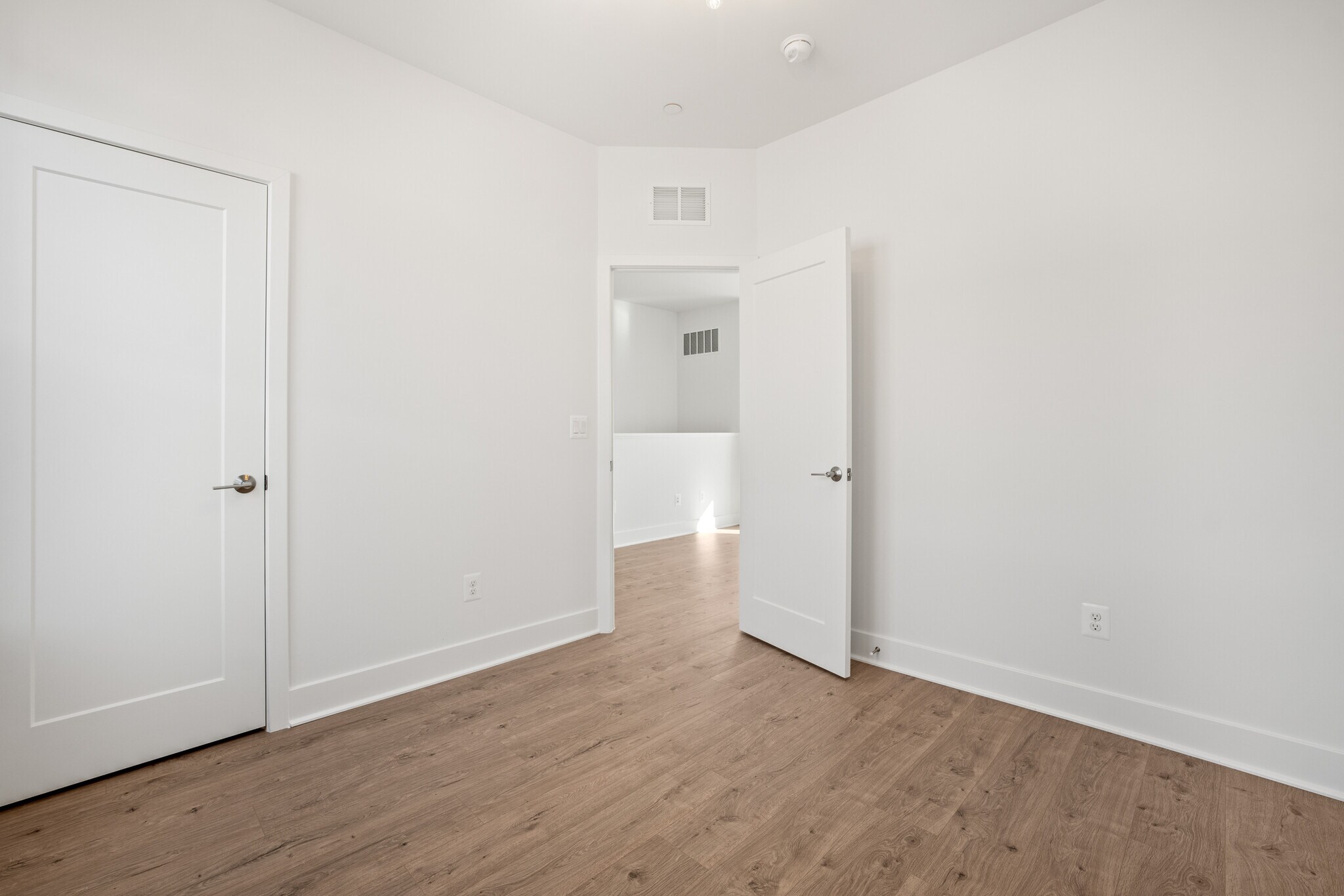 Loft Bedroom Closet - 5504 Topaz Ln