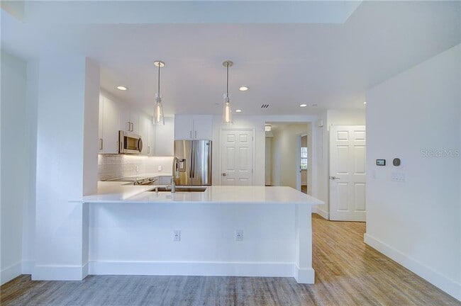 Building Photo - 7651 Whisper Way