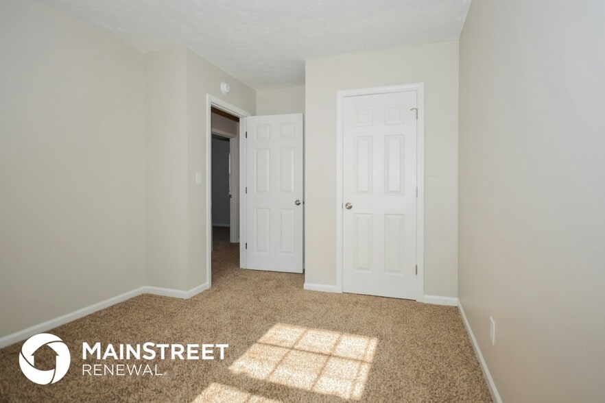 Building Photo - 2943 S Rybolt Ave