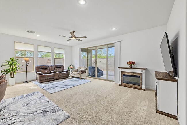 Building Photo - 20398 W Elm Dr