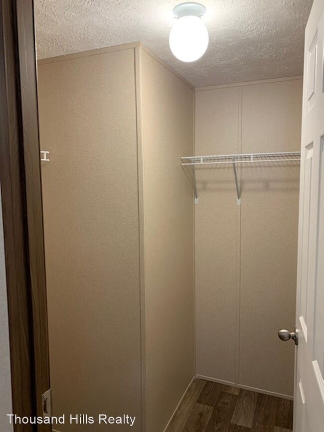 Building Photo - 2 br, 2 bath House - 640 State Highway 248...