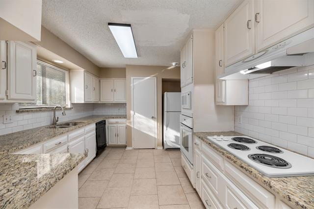 Building Photo - 2317 Jenson Cir