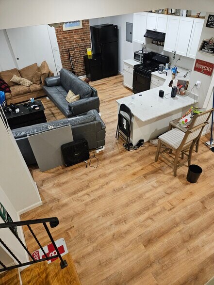 Primary Photo - 25 Fleet St