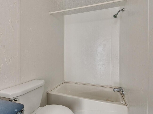 Building Photo - 7741 142nd St