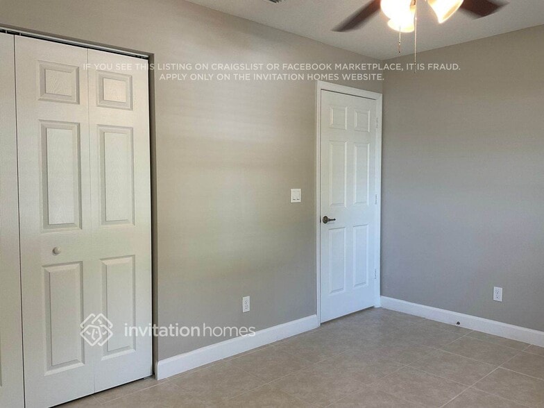 Building Photo - 555 Gasparilla Ave SE