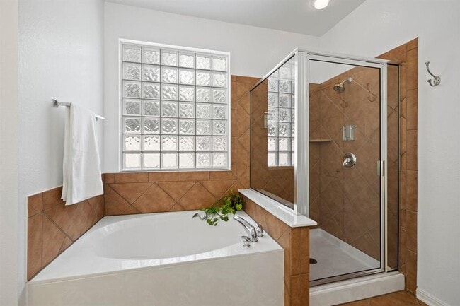 Building Photo - 2809 Rio Mesa Dr