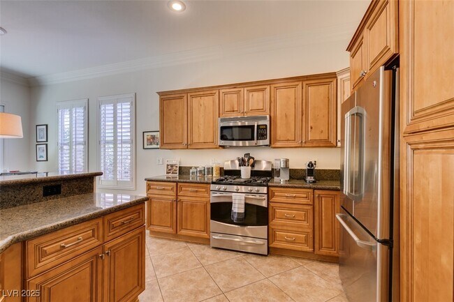 Building Photo - 46 Fountainhead Cir
