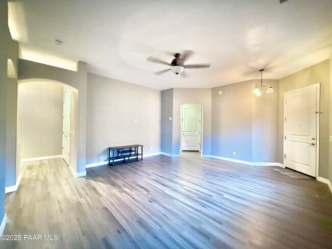 Building Photo - 5768 N Thornberry Dr