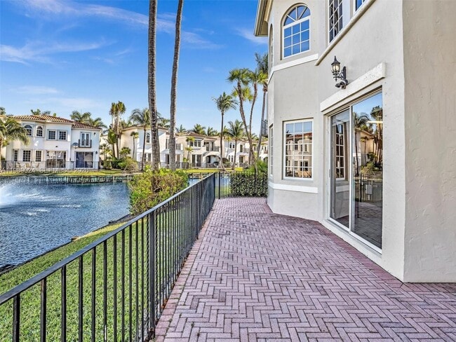 Building Photo - 20780 NE 32nd Ave