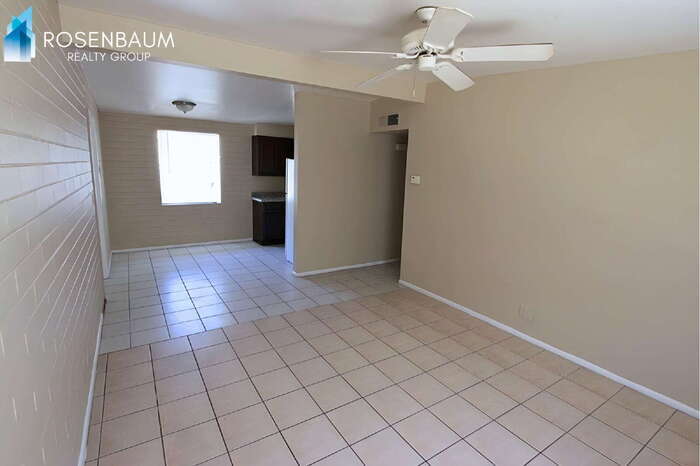 Building Photo - 565 S Hobson