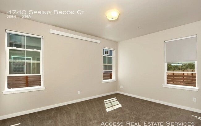 Building Photo - 4740 Spring Brook Ct