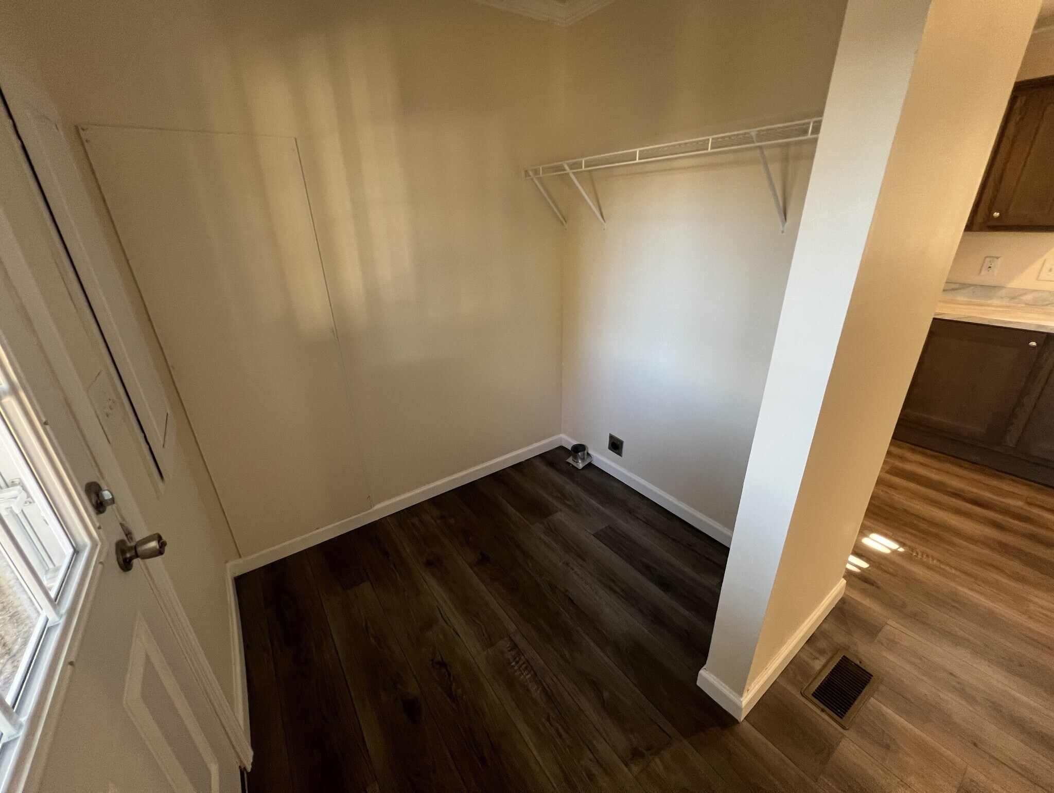 Building Photo - 258 Field Pine Dr