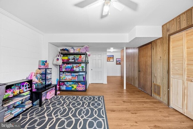 Building Photo - 9262 Byrd Dr